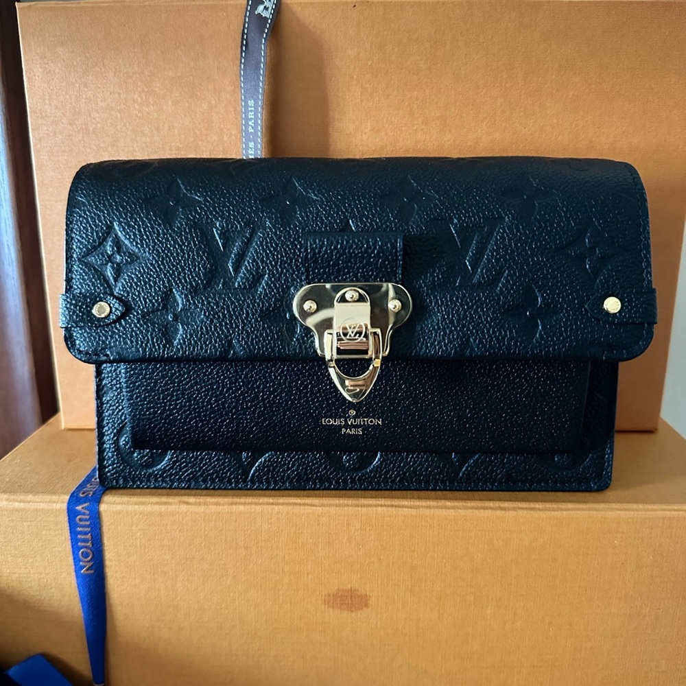 Louis Vuitton Vavin Chain Wallet